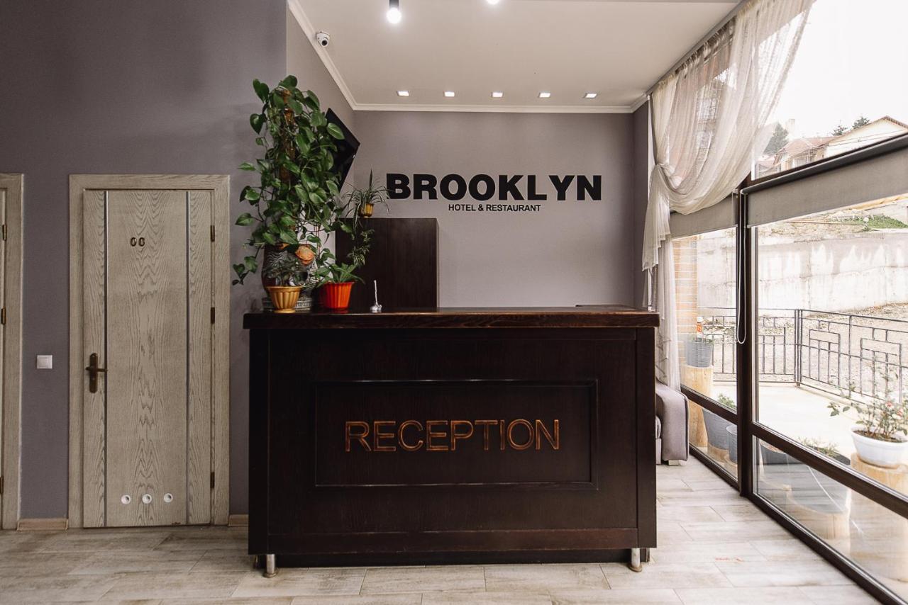 Отель Brooklyn Яблоница Экстерьер фото
