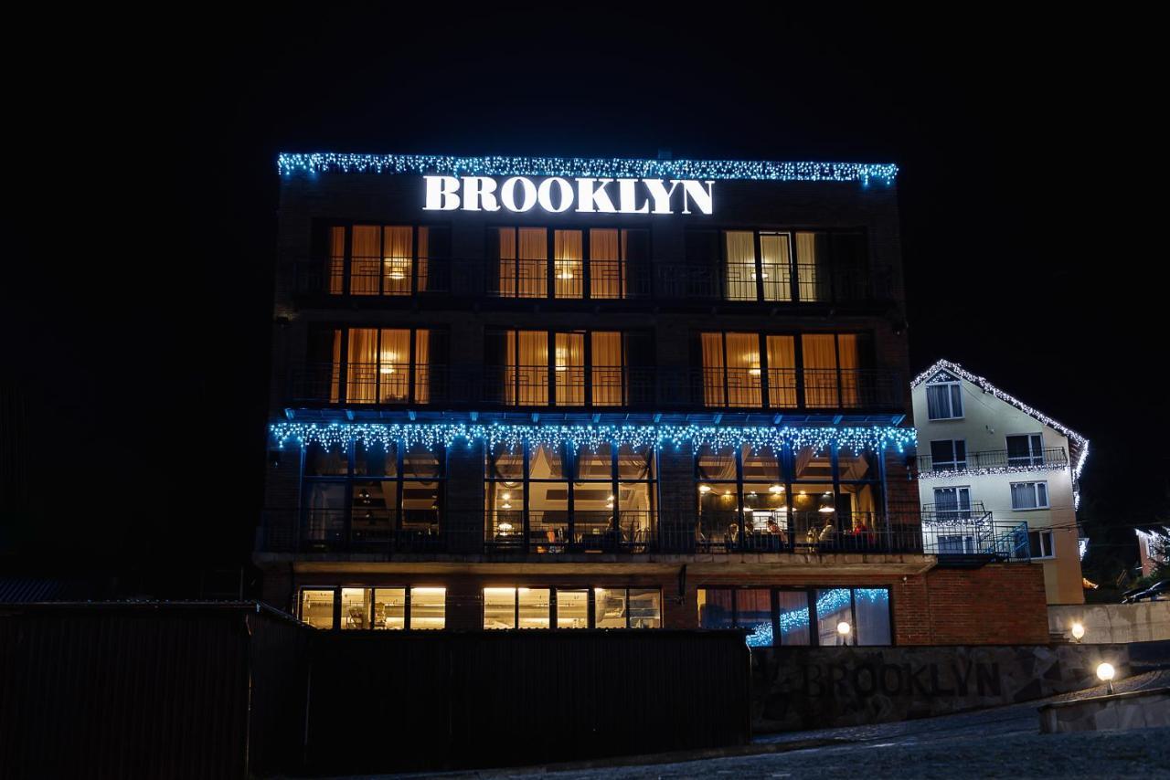 Отель Brooklyn Яблоница Экстерьер фото